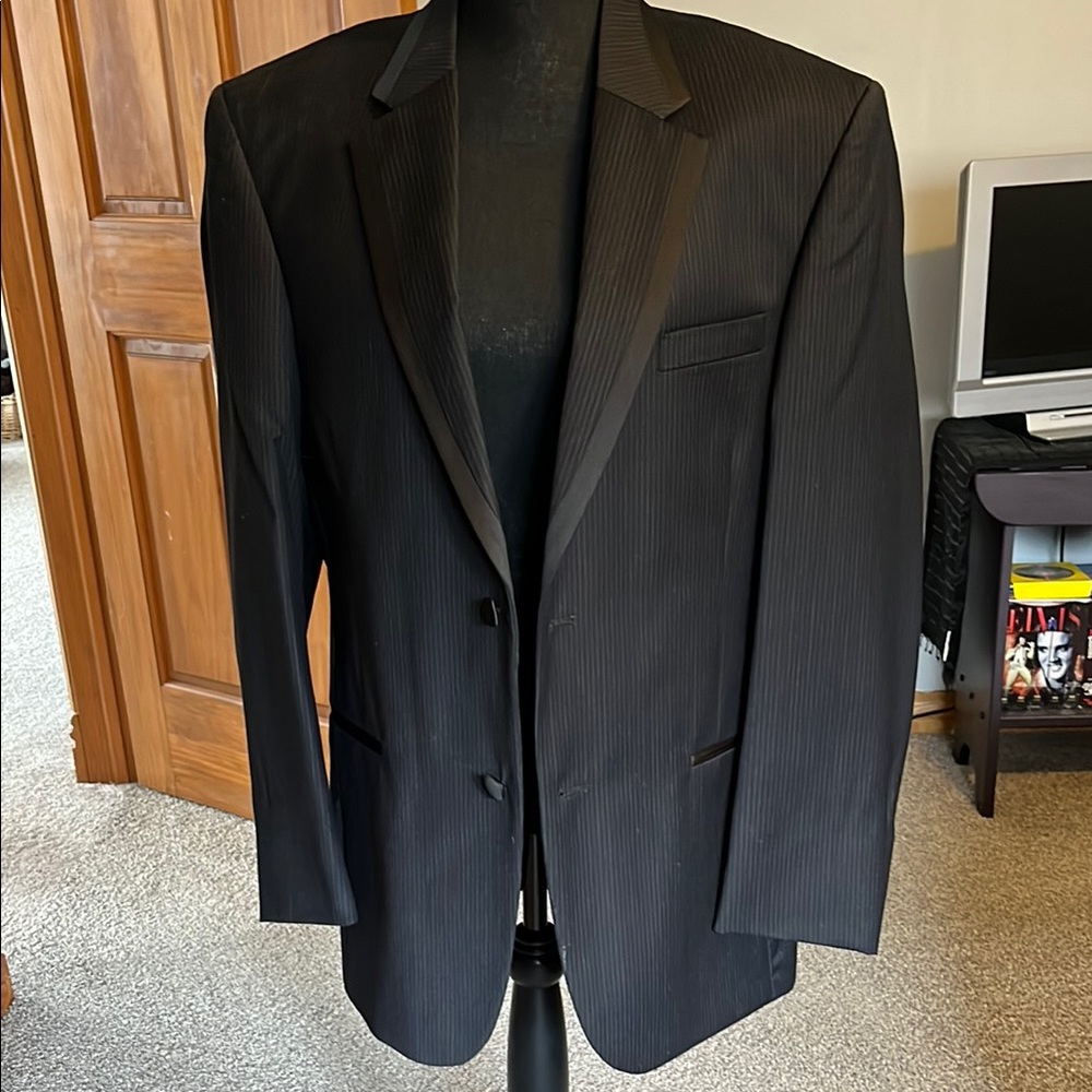 Classic Black Men's 2 piece suit